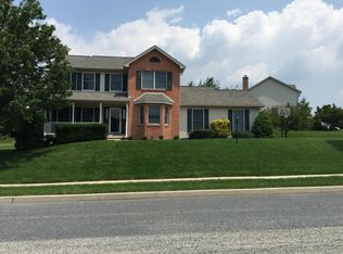 1400 Eldindean Ter, Mechanicsburg, PA 17050