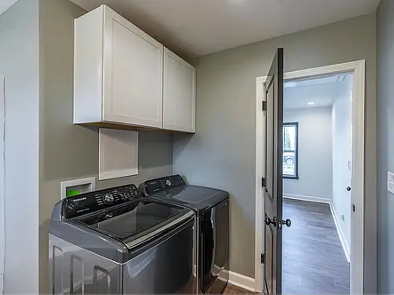 732 Bellaire Ave — Photo 17