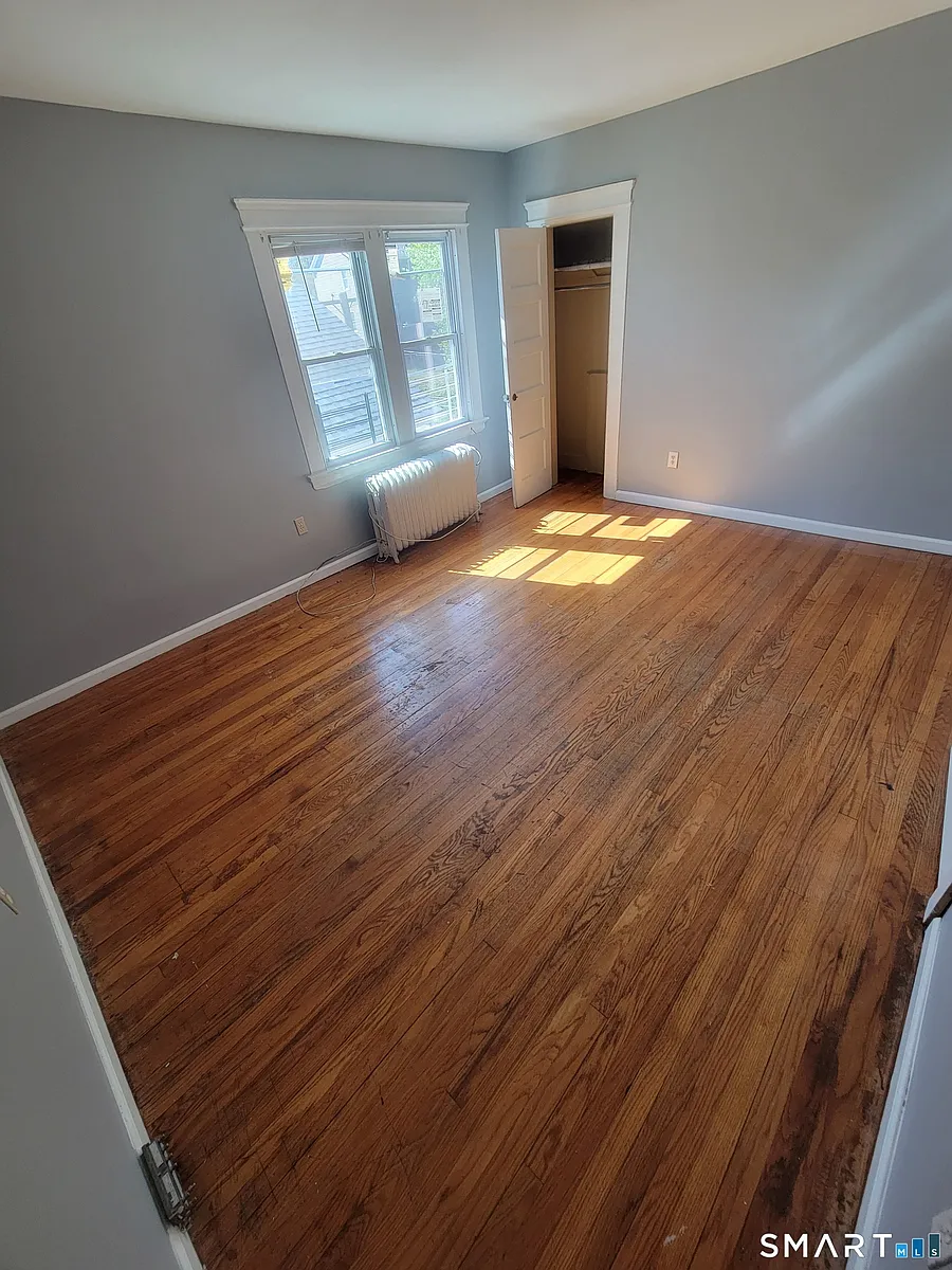 Building Photo - 260 Pine St #3