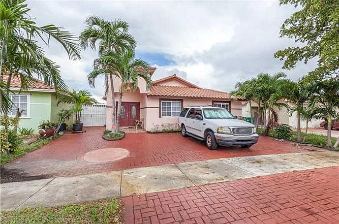 1st image of 8915 NW 111th Ter