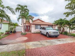 8915 NW 111th Ter, Hialeah Gardens, FL 33018