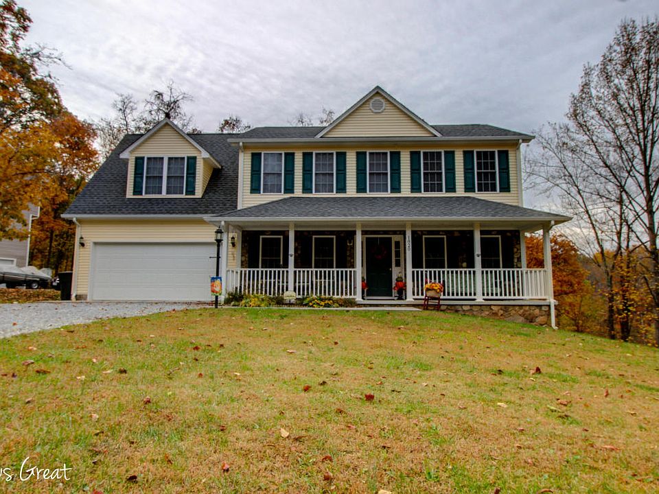 1st image of 1820 Parker Ln
