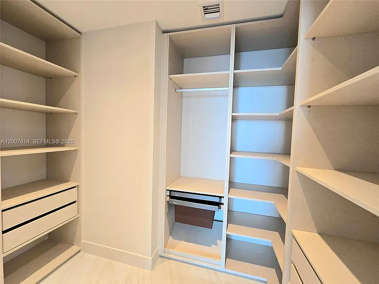 700 NE 24th St #3104 — Photo 31