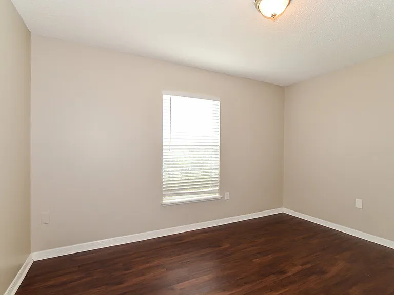 64 Bolton Ct — Photo 11