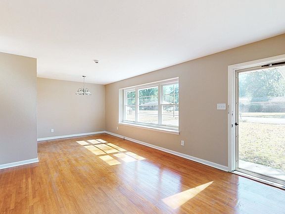 4th image of 1270 Timothy Dr