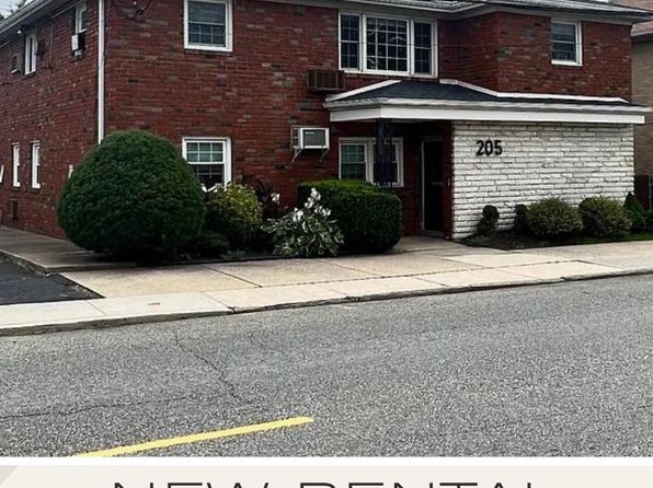 205 Washington Ave #2R