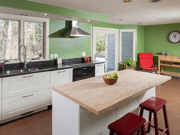 2nd image of 8 Granville Baker Way