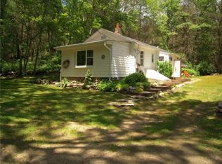 388 Barbs Hill Rd, Coventry, RI 02827