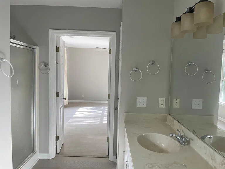 69 Harding St — Photo 16