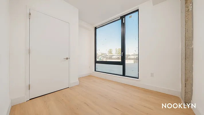 Rented by Nooklyn NYC LLC | media 54