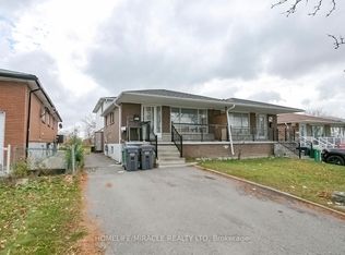 3436 Clara Dr, Mississauga, ON L4T2C7