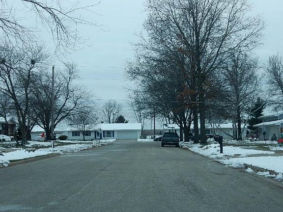 5th image of 2218 Taylor Ct