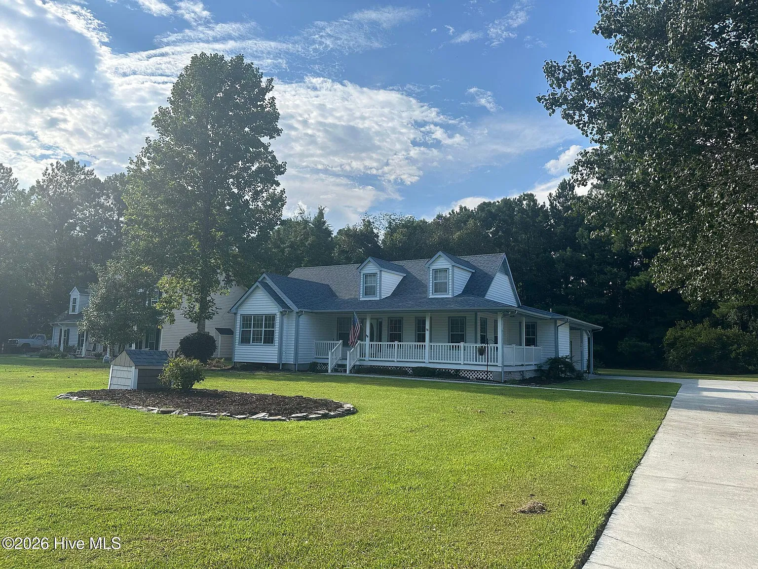 3 bed, 2.0 bath, 1681 sqft, $1,850 — Photo 3
