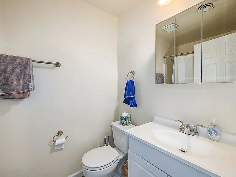 Walk to UC & UC Medical | 1BR/2BR Apartments — Photo 39