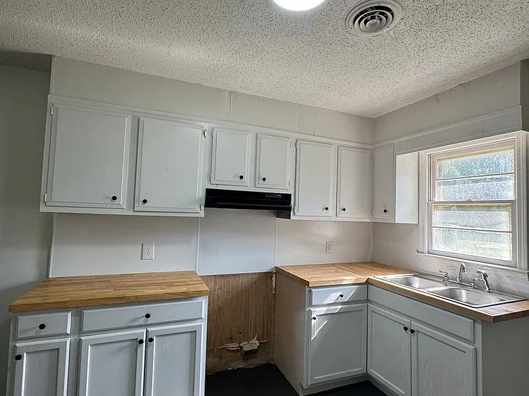 818 Taggart Ave #F — Photo 9