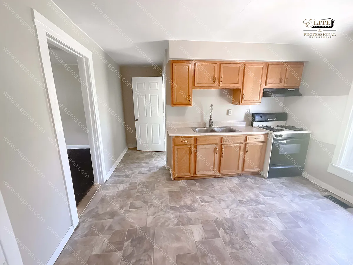 Building Photo - 1229 Lyon St #1