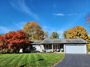38 Cider Creek Cir, Rochester, NY 14616