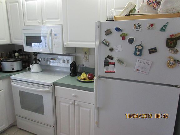 4th image of 1550 NE 13th Ter APT B5