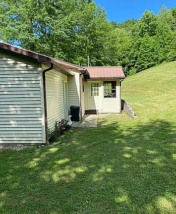 3rd image of 308 George Maynard Rd
