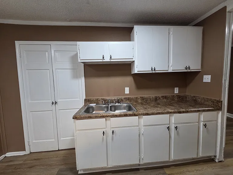 3263 Baskin St — Photo 16