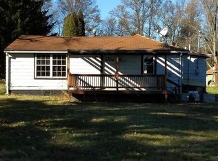 132 Thomas Rd, New Castle, PA 16101