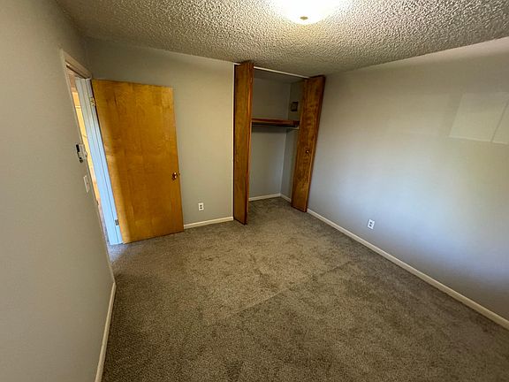 4th image of 2002 NE 46th Ave APT 3