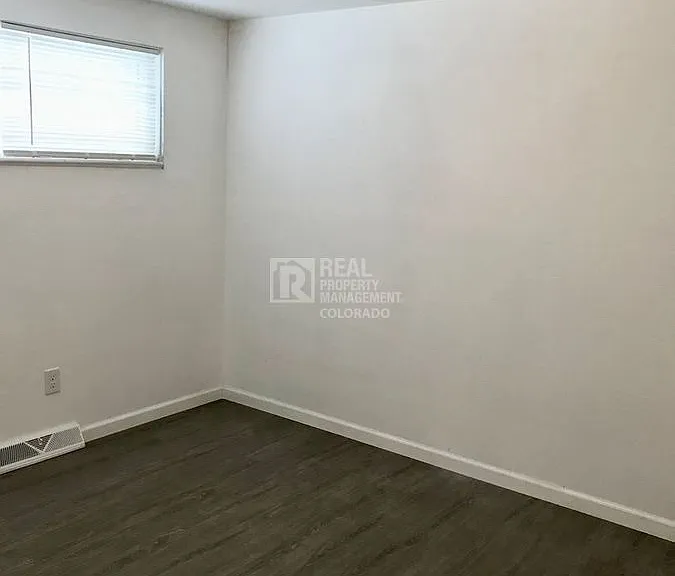 13626 E 13th Pl — Photo 17