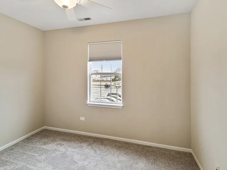 1161 Mount Vernon Dr — Photo 11