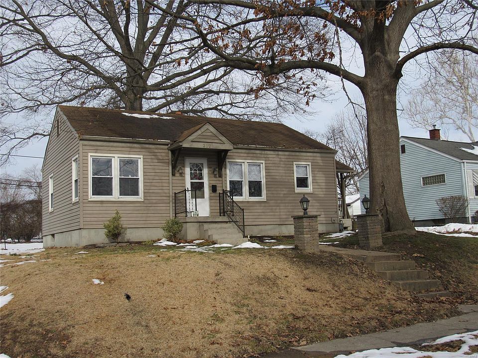 1st image of 212 Brentwood Blvd