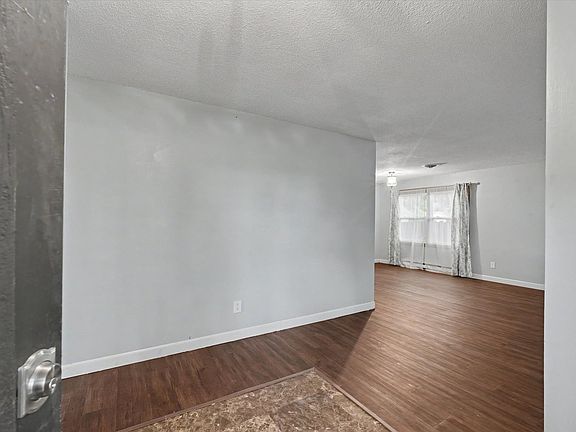 5th image of 110 N Joy Dr