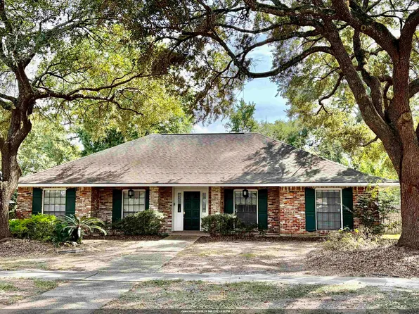 8932 Norfolk Dr, Baton Rouge, LA 70809
