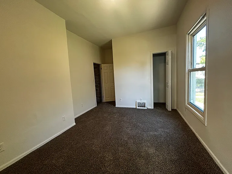 4819 24th Ave #1 — Photo 4