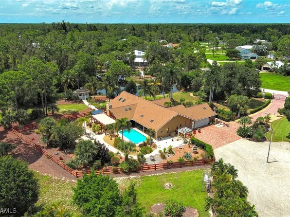 15920 Country Ct, Fort Myers, FL 33912