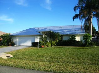 2017 NE Acapulco Dr, Jensen Beach, FL 34957