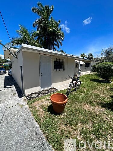 1st image of 1560 NE 125th St #1