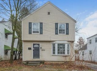 860 Mercer Ave, Akron, OH 44320