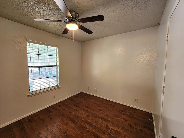 716 W Mulberry St #18 — Photo 16