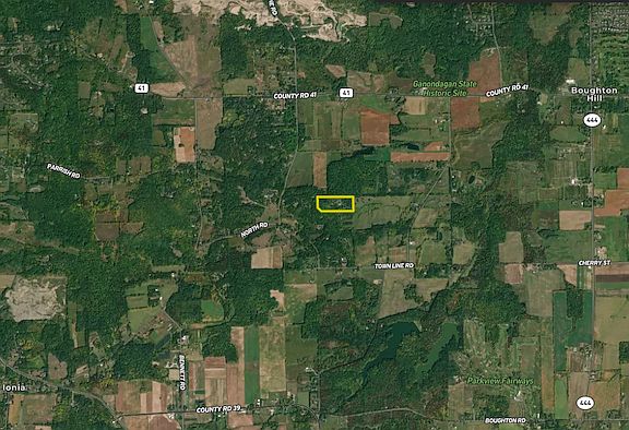 4th image of 7592 North Rd