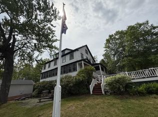 15 Lake Ave, Sunapee, NH 03782