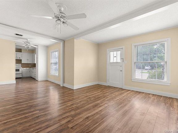 4th image of 509 E Hale St