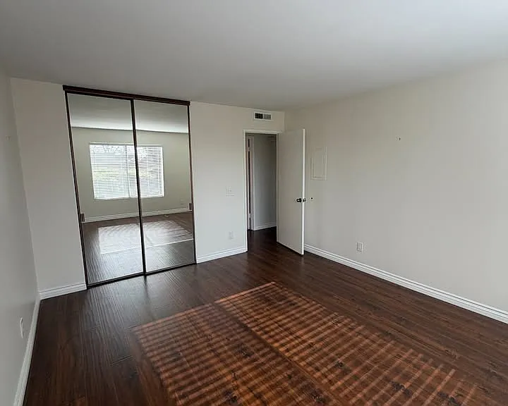 221 Oakleaf Dr #104 — Photo 12
