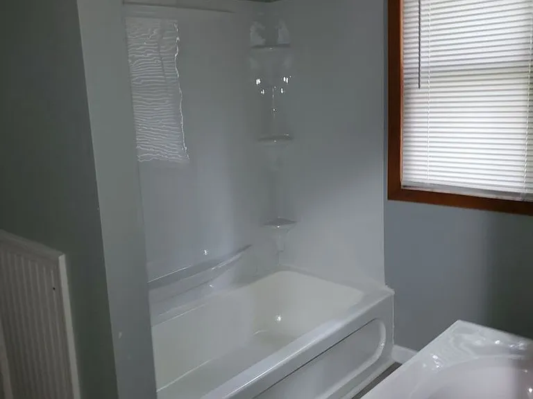 1615 Rowland Ave NE — Photo 8