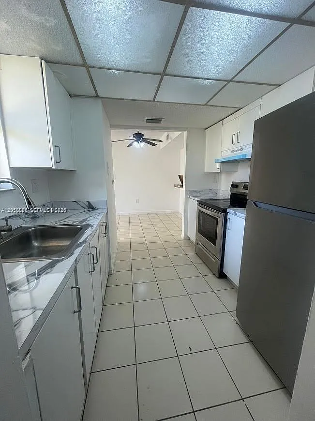 Soleil Lake Condo — Photo 2