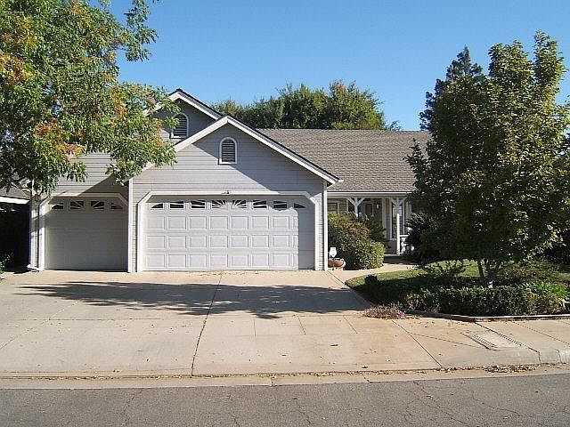 1st image of 1218 E Muncie Ave