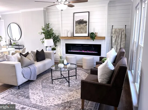 8440 Spring Rd, Pasadena, MD 21122