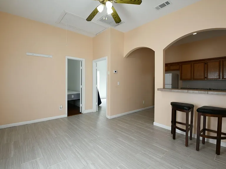 5817 Gaston St #B — Photo 3