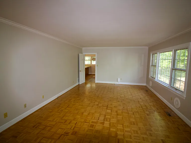 1502 Electric Rd SW — Photo 12
