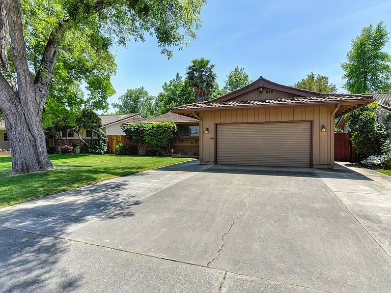 8616 Midfield Way #2AA — Photo 8
