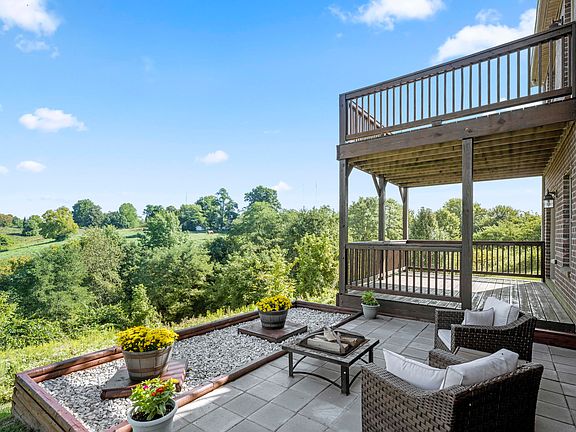 2nd image of 306 Sweet Grass Way