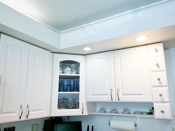 3rd image of 2930 Point East Dr #101